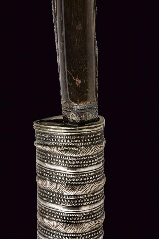 Yatagan turco con montatura in argento, fine XIX secolo