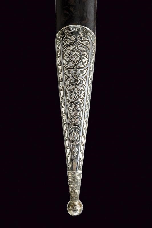 Bel kindjal, lama dritta con impugnatura in zanna di tricheco, Caucaso, circa 1900