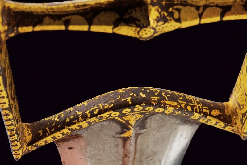Katar indiano, decorato con motivi floreali e geometrici in oro, metà del XIX secolo