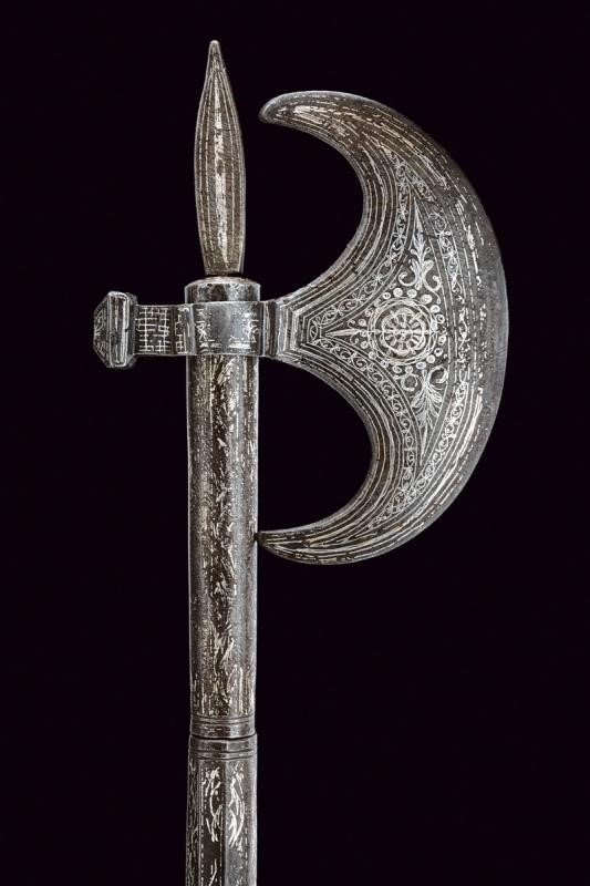 Arma da guerra siriana, scure lunata con decorazioni in argento, fine XVIII secolo