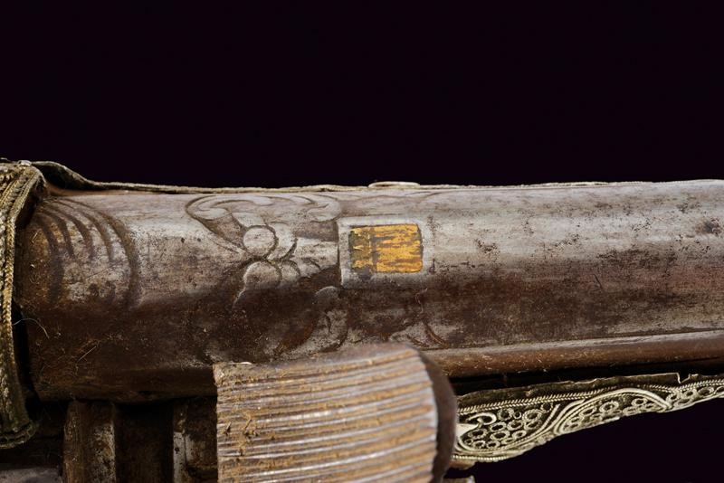 Pistola a pietra focaia, Turchia, Prima metà del XIX Secolo, lunghezza 54.5 cm, con fornimenti in...