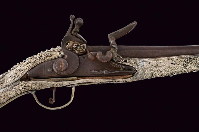 Pistola a pietra focaia turca, con fornimenti in argento, Prima metà del XIX Secolo