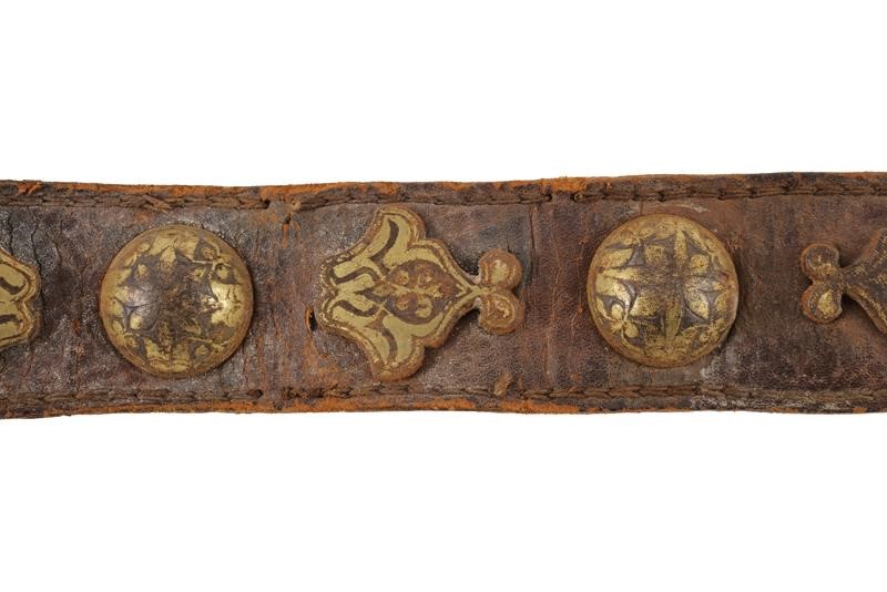 Cinture da Kindjal, cuoio con decorazioni floreali in oro, Caucaso, XIX secolo