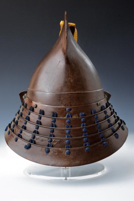 Eboshi Kabuto, elmo giapponese con Maedate e lacca marrone