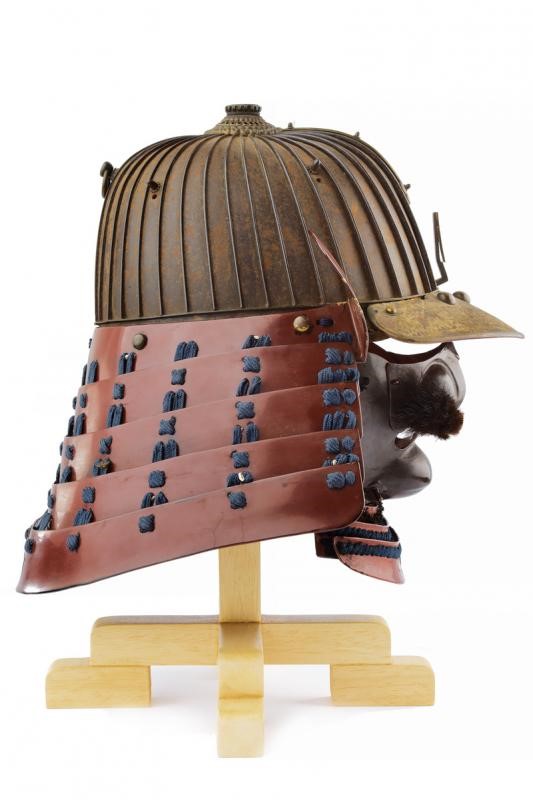 Suji Kabuto con Menpo, Giappone, Periodo Edo (1603-1867), altezza 28 cm