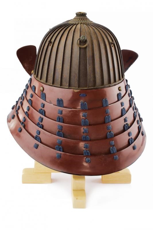 Suji Kabuto con Menpo, Giappone, Periodo Edo (1603-1867), altezza 28 cm