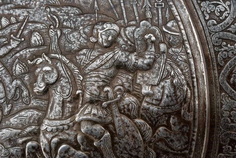 Brocchiere da parata sbalzato, Italia settentrionale, 1620 circa