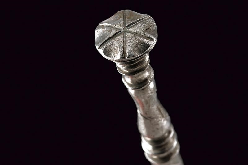 Stiletto da signora, ferro massiccio, XVII secolo