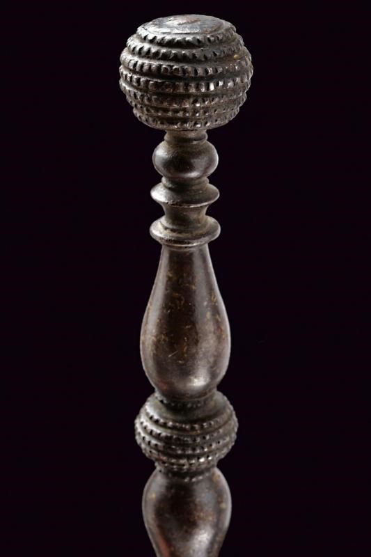Stiletto, lama dritta con sezione triangolare, XVII secolo, Italia