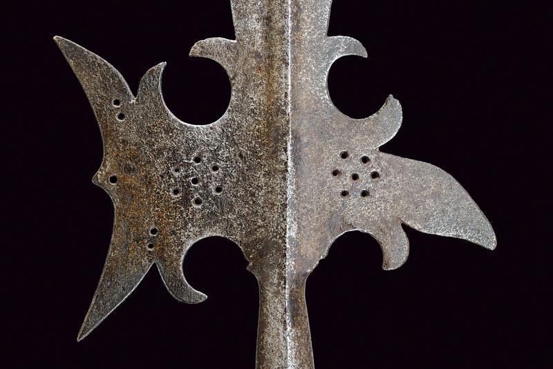 Alabarda, ferro con fusto ligneo, Italia, circa 1600