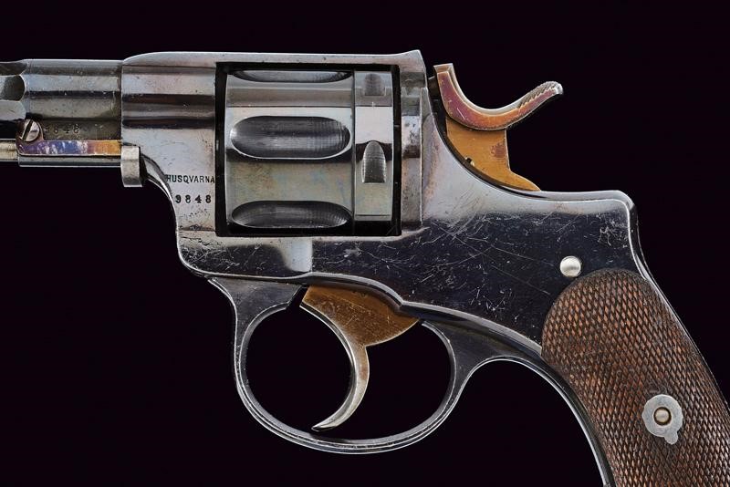 Svezia, Revolver modello 1887 con canna ottagonale e meccanica funzionante