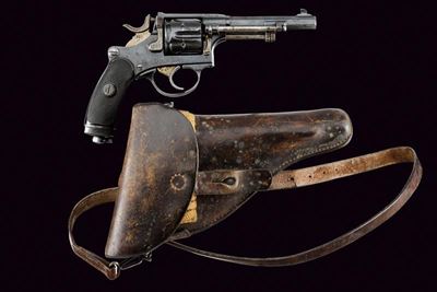 Revolver Schmidt Mod. 1882, calibro 8 mm, con fondina in cuoio