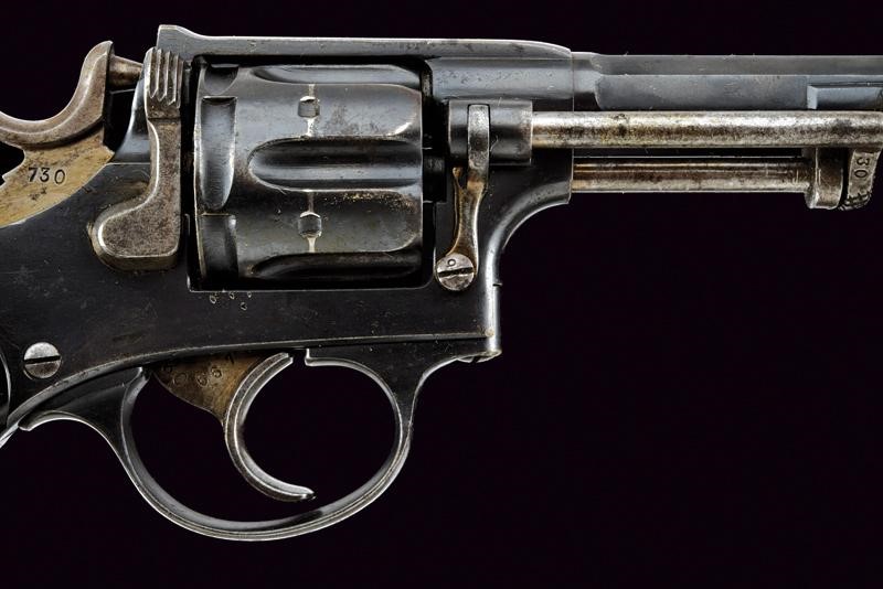 Revolver Schmidt Mod. 1882, calibro 8 mm, con fondina in cuoio