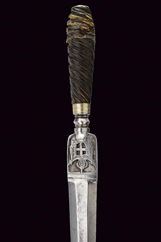 Pugnali da caccia, Italia meridionale, lunghezza 25.4 - 35.8 cm