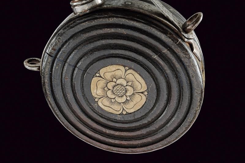 Fiasca da polvere, Sassonia, legno e argento