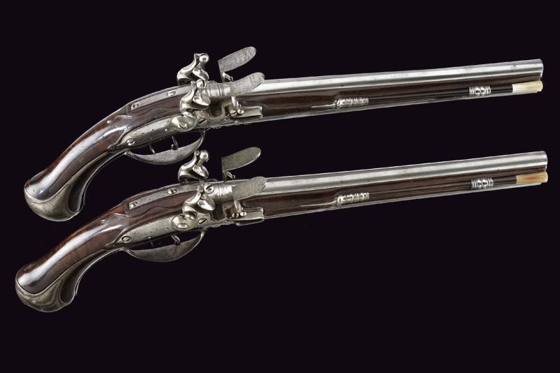 Boiron, Rarissimo paio di pistole a pietra a due canne, Francia, lunghezza 50 cm