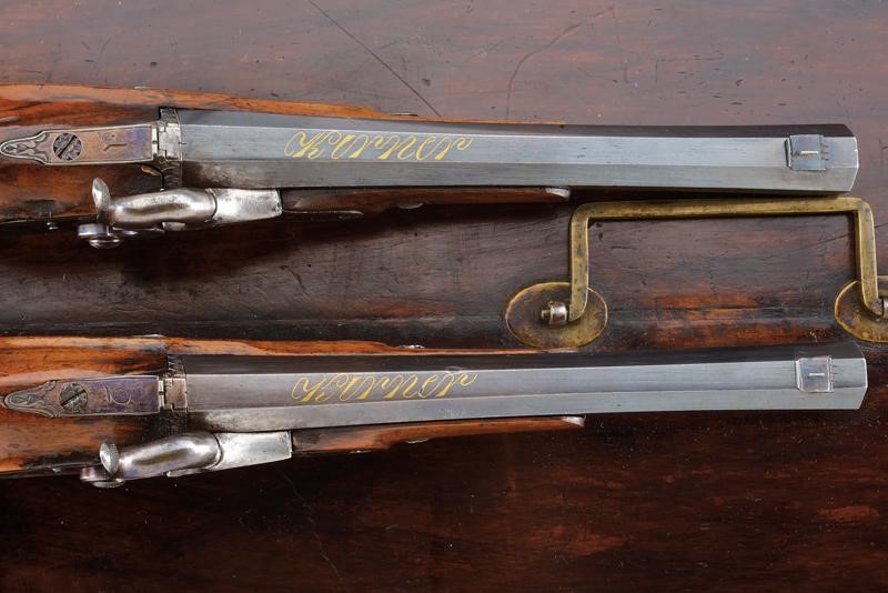Kirner, Paio di pistole ridotte a luminello, Ofen, lunghezza 37.5 cm