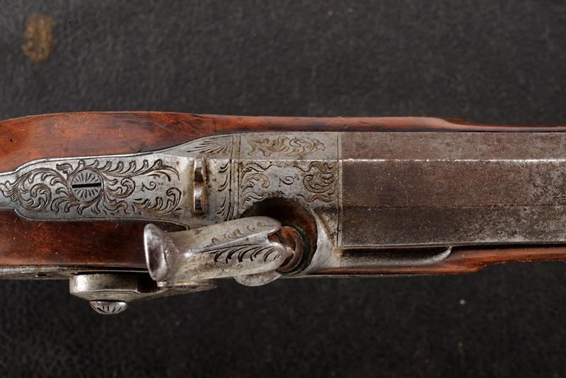 Paio di pistole a luminello da tiro, Belgio, lunghezza 41.3 cm