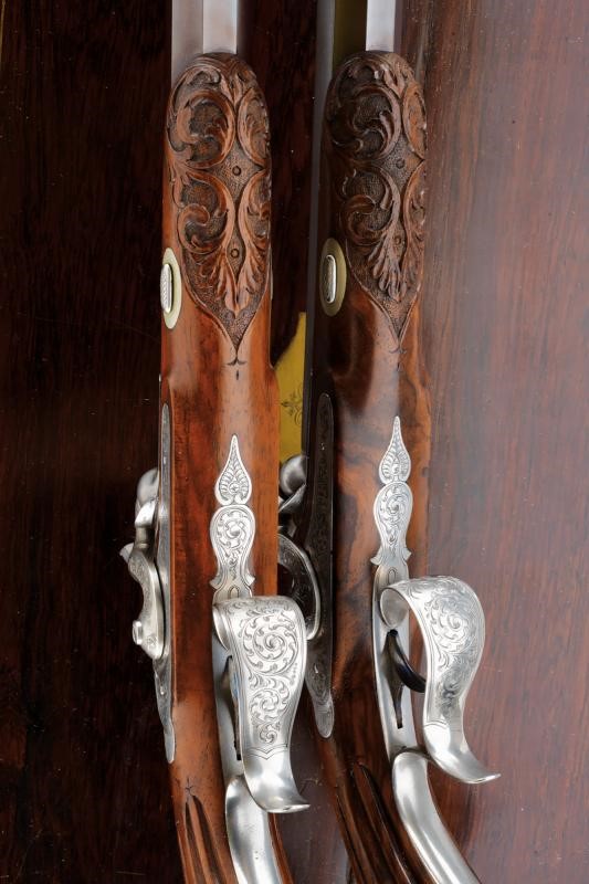 Vannod, Paio di pistole a luminello con cassetta in legno, Lausanne