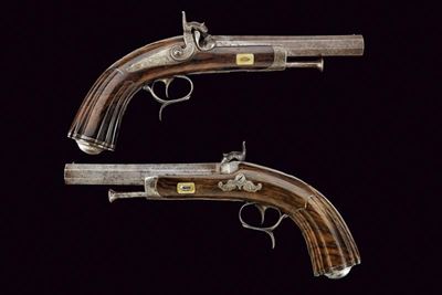 Mazza, Paio di pistole a luminello, lunghezza 31.5 cm.