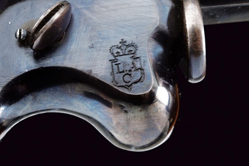 Revolver Adams, cal. 11 mm, con cassetta originale