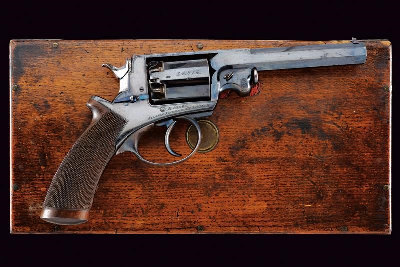Revolver Adams, cal. 11 mm, con cassetta originale