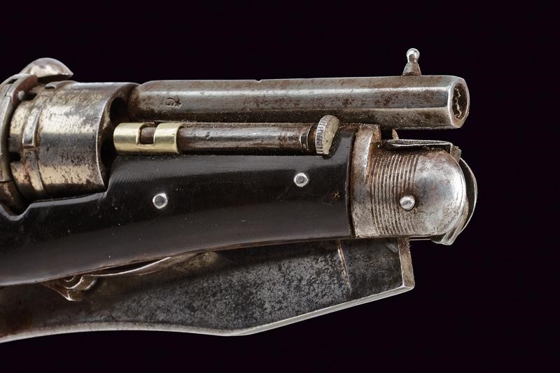 Revolver a spillo con coltello pieghevole, Francia, lunghezza 23.2 cm.