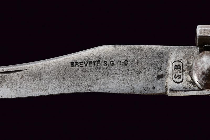 Revolver a spillo con coltello pieghevole, Francia, lunghezza 23.2 cm.