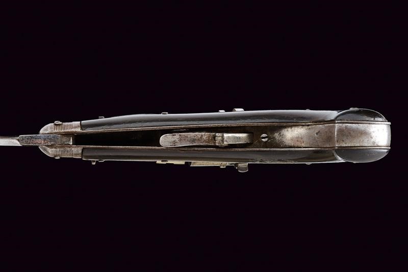 Revolver a spillo con coltello pieghevole, Francia, lunghezza 23.2 cm.