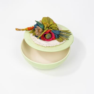 Porta Bon Bon in Ceramica con Coperchio Decorato con Composizione Floreale in Panno