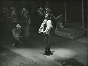 Piccagliani Erio - Teatro alla Scala, Giuseppe Di Stefano in &quot;Il Calzare d&#39;Argento&quot;