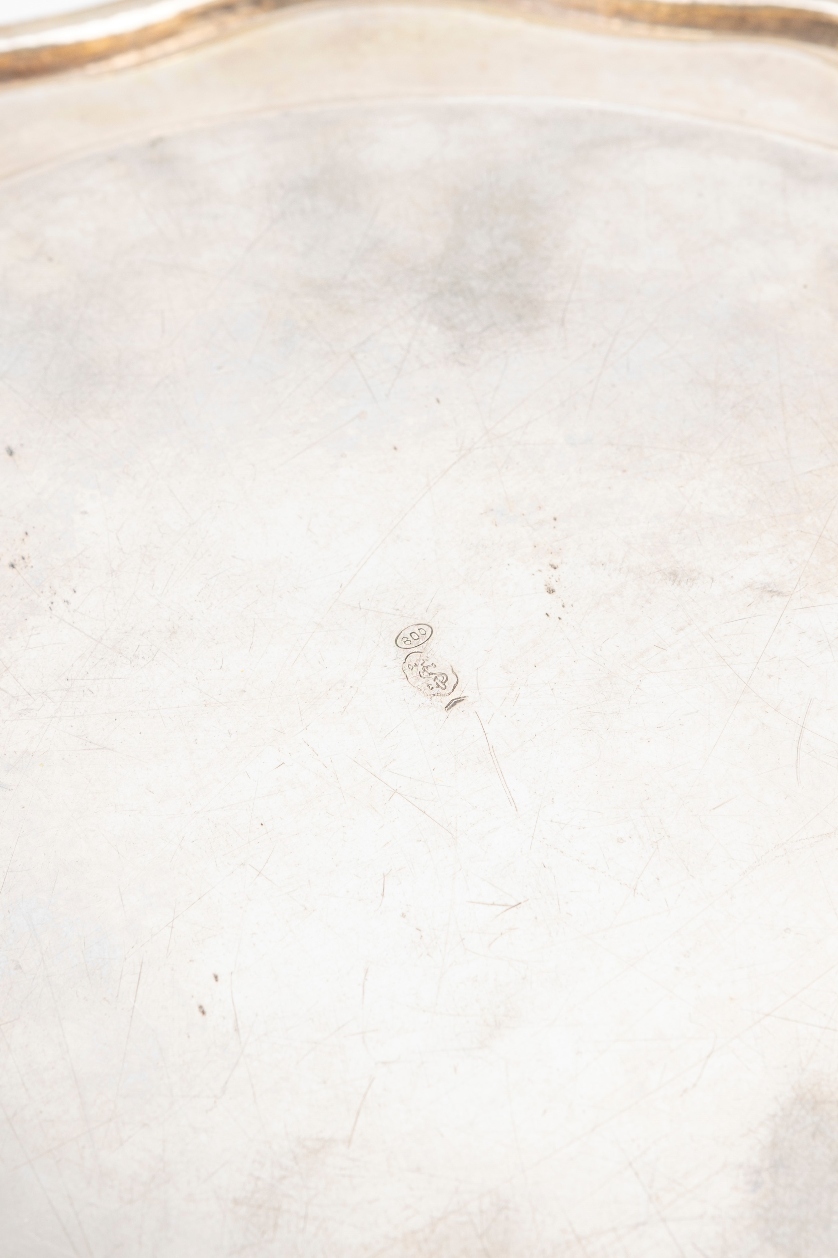 Tre piatti ed un vassoio