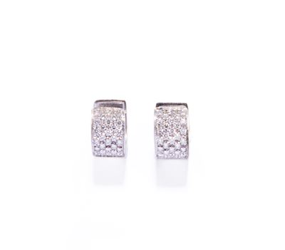 Orecchini con diamanti taglio brillante in oro bianco 18k