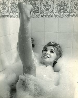 Susan Hampshire