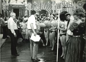 Vittorio De Sica, &quot;A New World&quot;