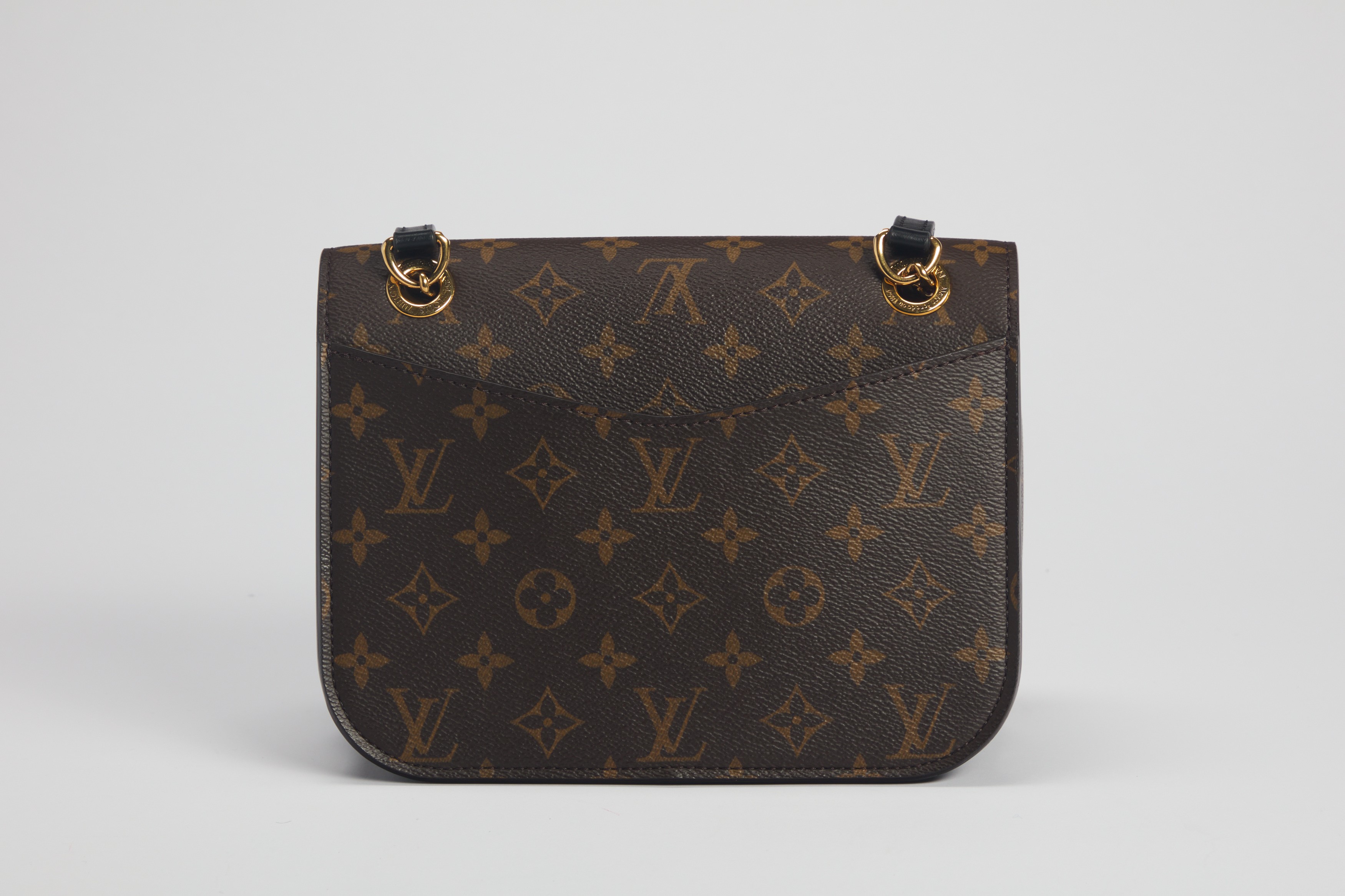 Louis Vuitton - Borsa Pochette Passy, Tela monogram con interno in suede bordeaux