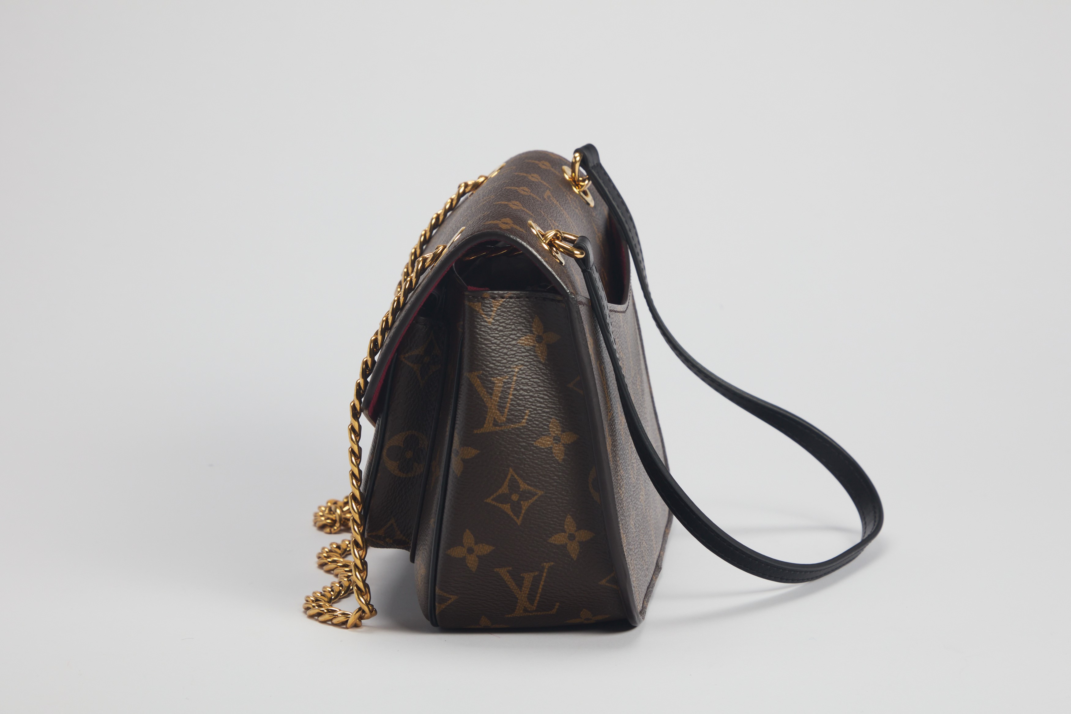 Louis Vuitton - Borsa Pochette Passy, Tela monogram con interno in suede bordeaux