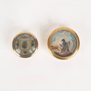 ☼ Due tabacchiere in avorio con ritratti di Napoleone sul coperchio, secolo XIX