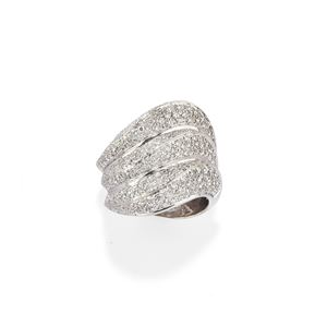 - Anello con diamanti