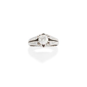 Anello con diamante