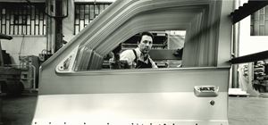 Lavorazione pannelli porta di automobili, Rivalta