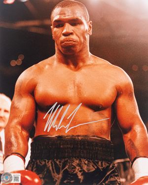 Mike Tyson – Foto autografata – 21,5x 20 cm (8”x10” inch) - Cert. Beckett