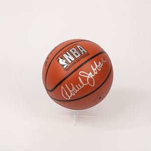 Kareem Abdul-Jabbar – Palla da basket autografata – Cert. JSA
