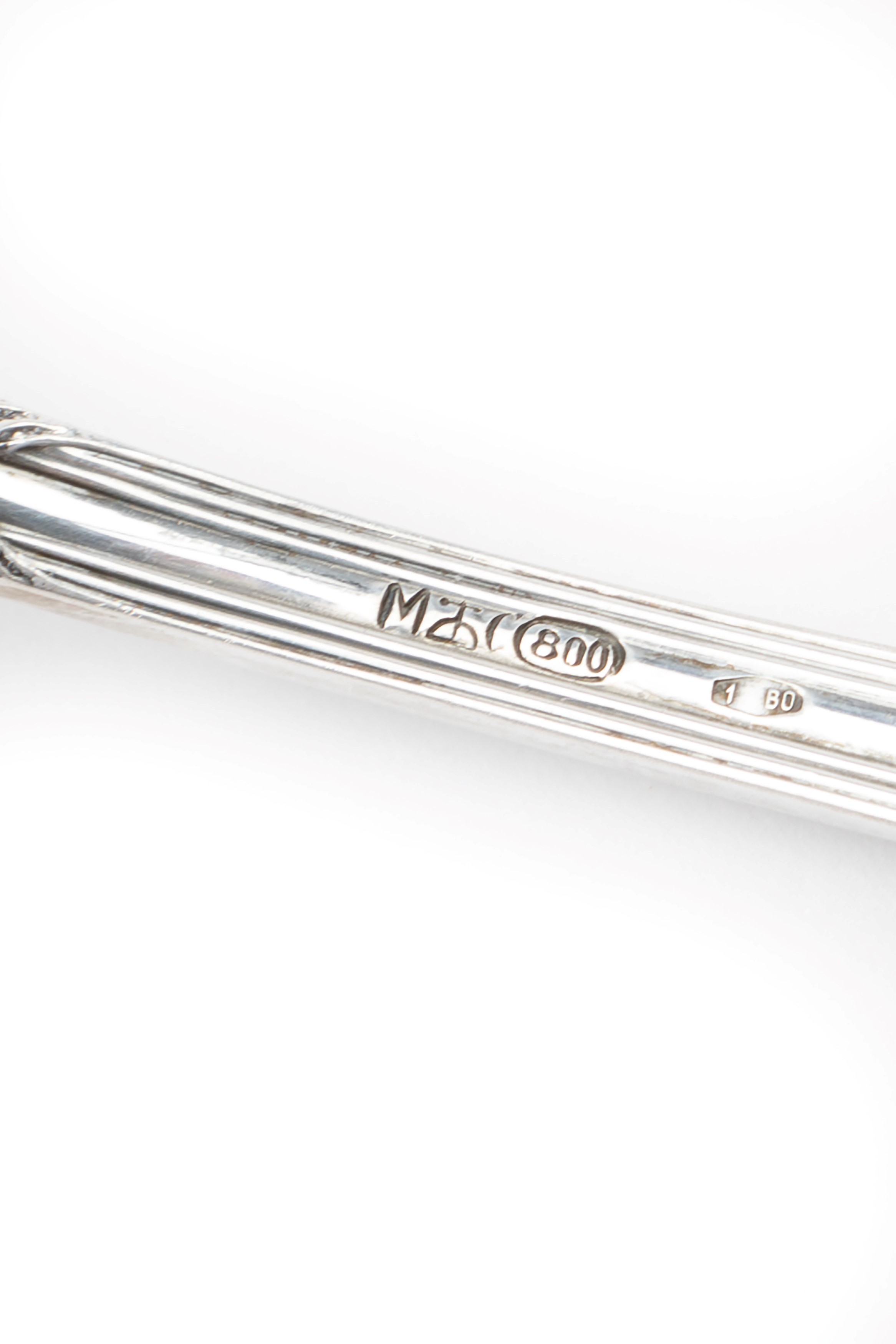 Gruppo di otto oggetti