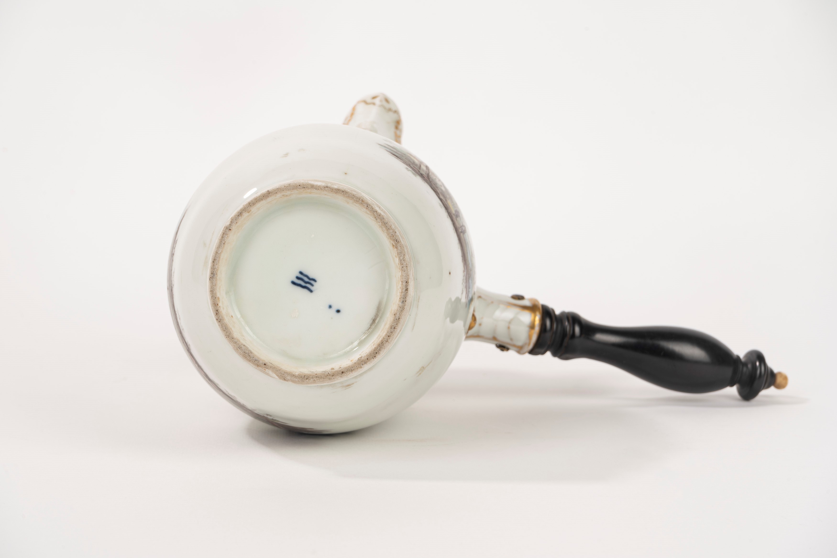 Cioccolatiera in porcellana