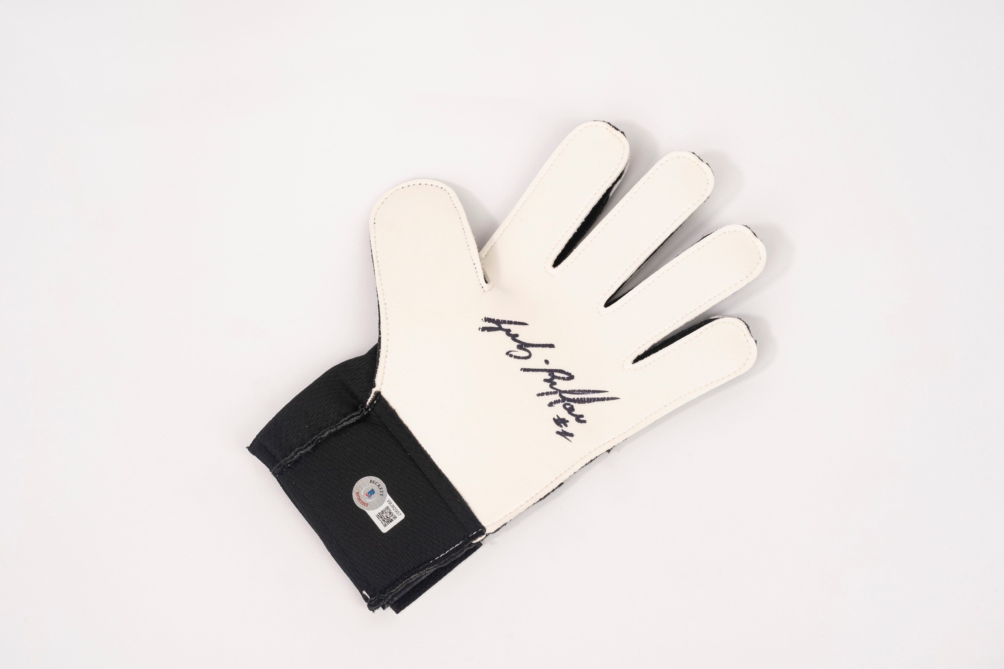 Gianluigi Buffon – Guanto da calcio autografato – Cert. Beckett