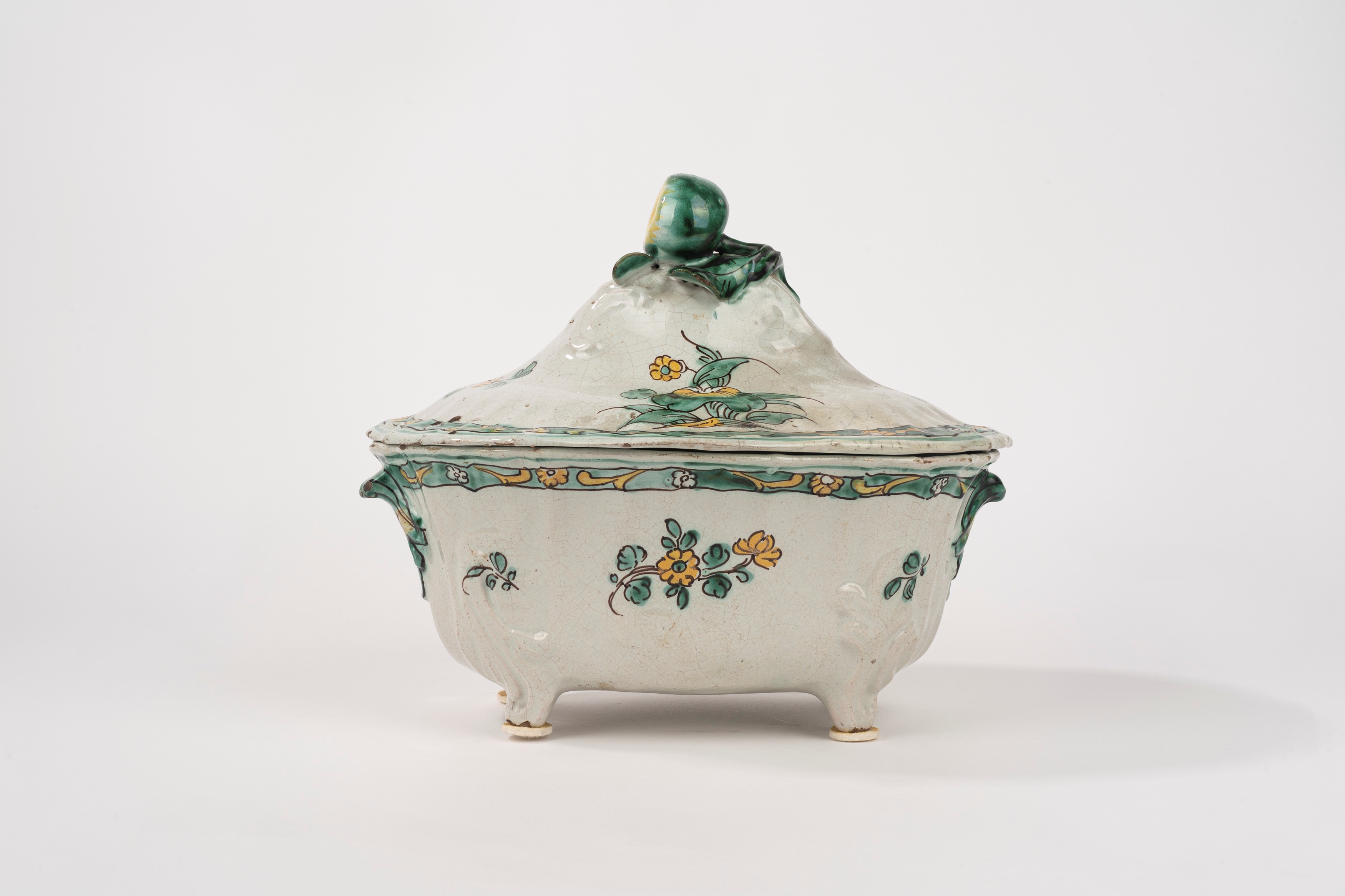 Zuppiera in Maiolica di Cerreto, Secolo XVIII