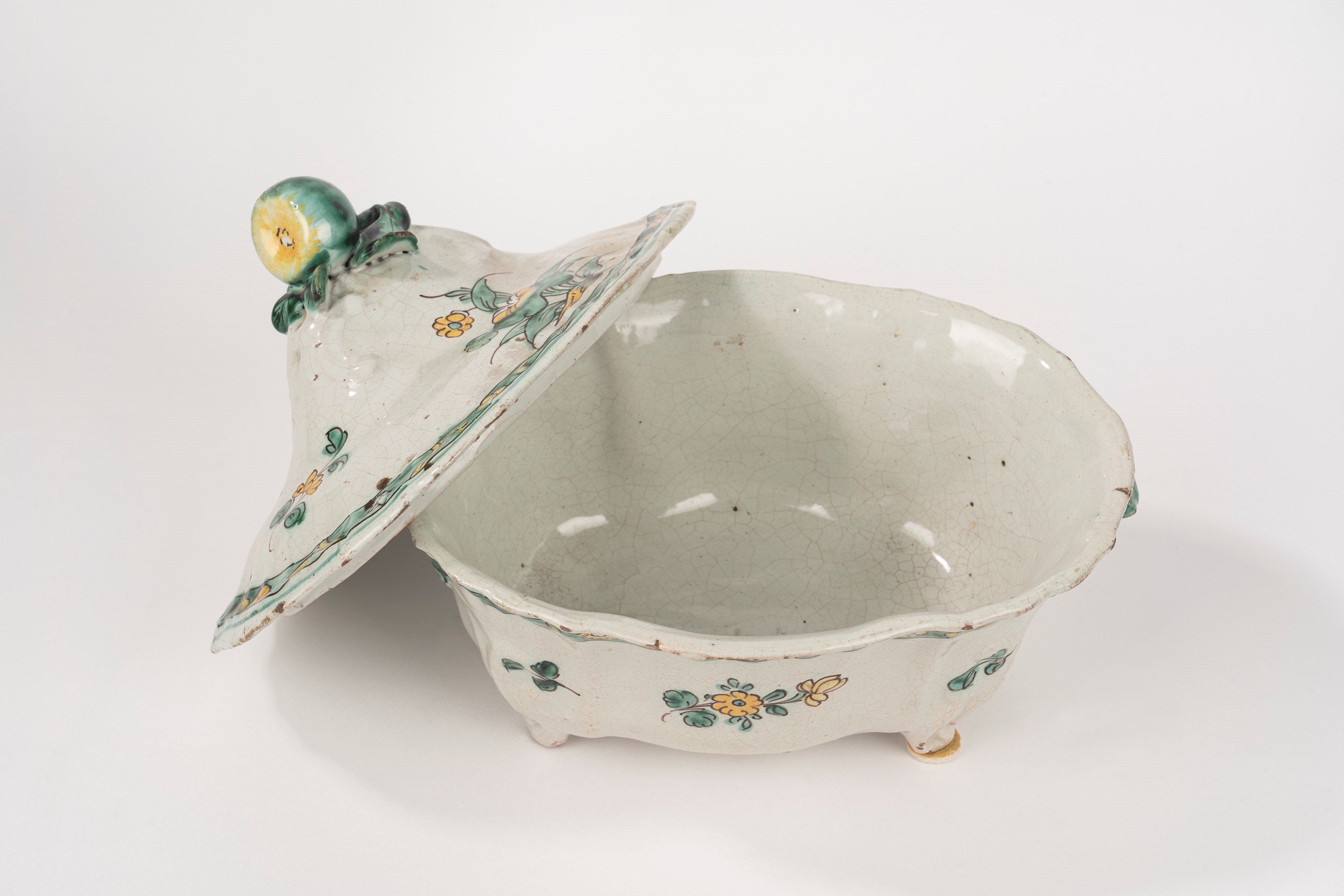Zuppiera in Maiolica di Cerreto, Secolo XVIII