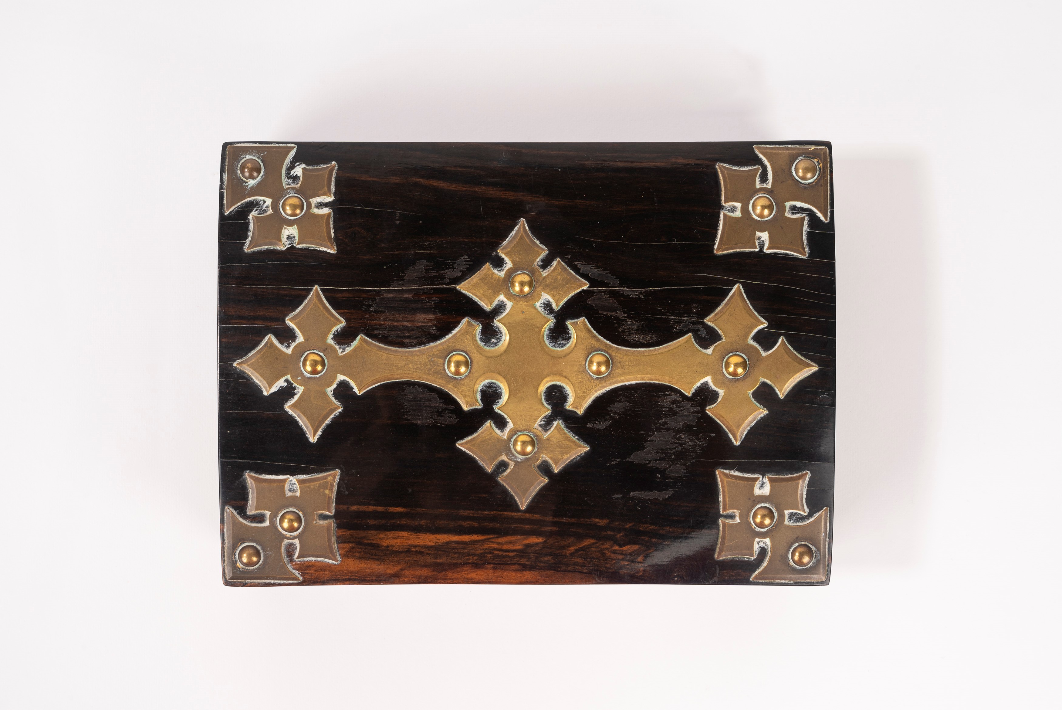 Scatola in Legno Indonesiano con Applicazioni in Ottone, Inghilterra Circa 1860