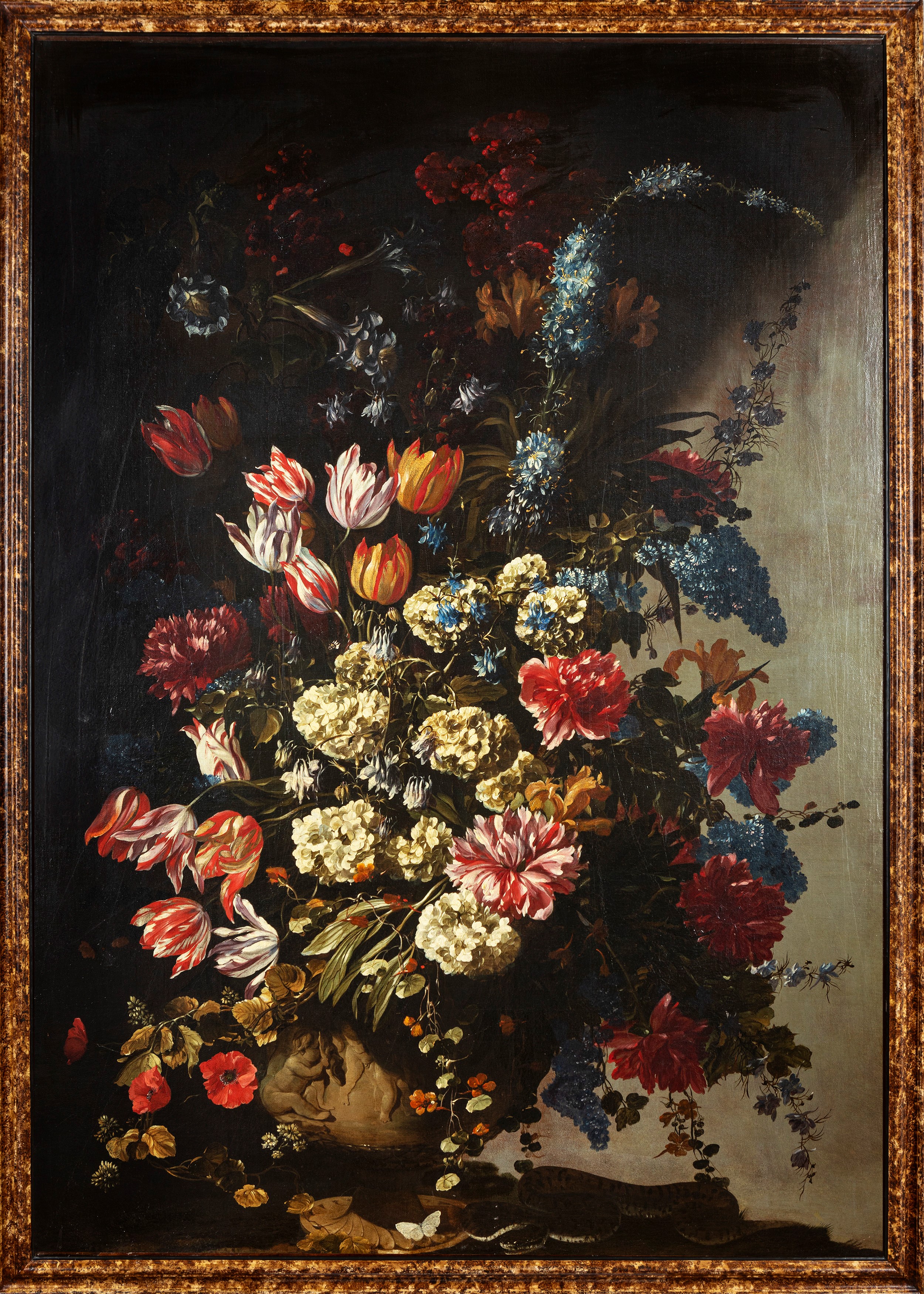 Paolo Porpora - Fiori in un vaso decorato con putti, olio su tela